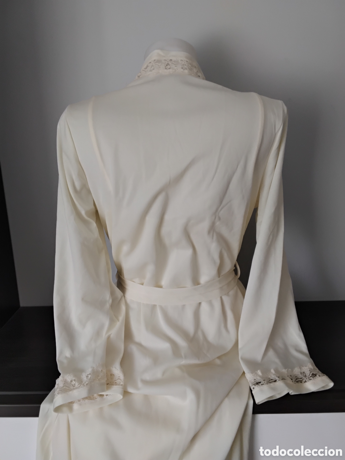 Nuevo: Conjunto Bata y Camis&oacute;n Crema - Foto 3
