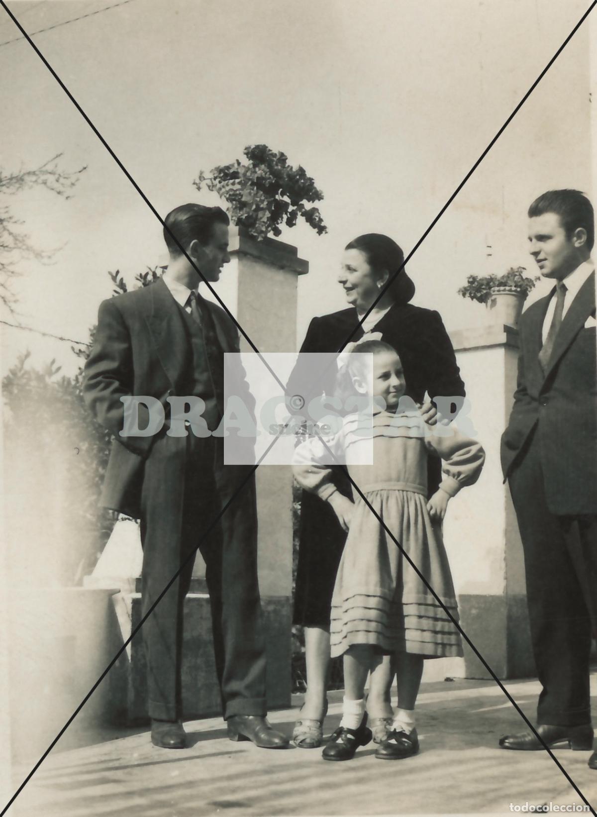 Nuevo: CASTELLON EN EL RECUERDO, EL JOVEN TORERO A. RODRIGUEZ CARO CON SU FAMILIA C-80