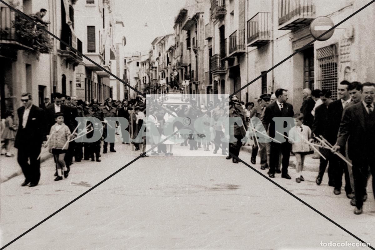 Nuevo: CASTELLON EN EL RECUERDO, PROCESI&Oacute;N POR CALLE DEL AGUA FIESTA PATRON DE LOS BOMBEROS C-80