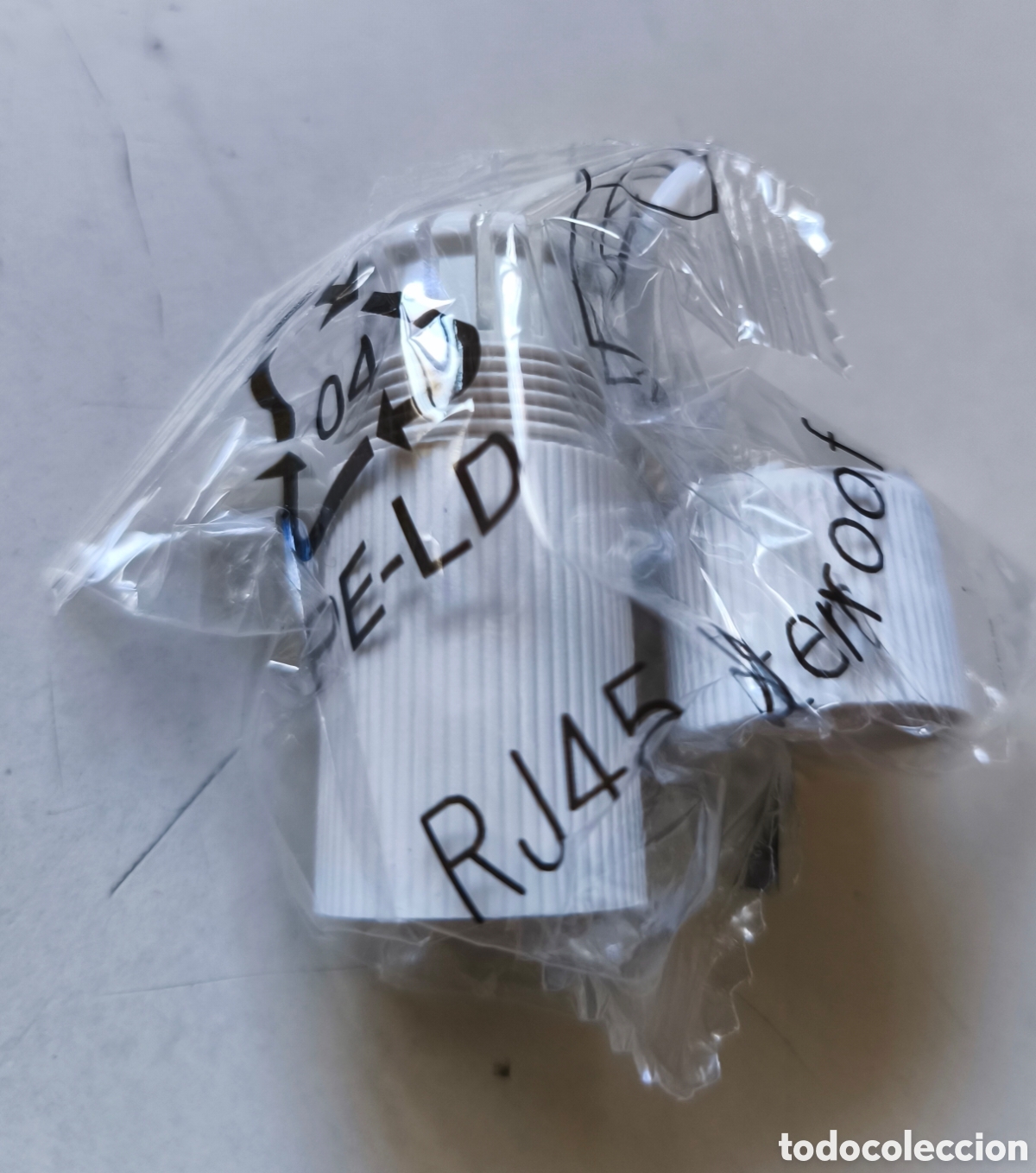 Nuevo: Tapa protectora impermeable para conectores RJ45