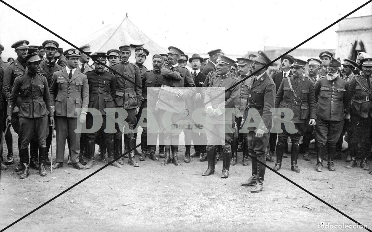 Nuevo: LA GUERRA DE ESPA&Ntilde;A EN AFRICA, GRUPO DE OFICIALES EN MELILLA O CEUTA TD 81