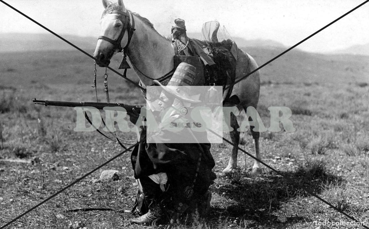 Nuevo: LA GUERRA DE ESPA&Ntilde;A EN AFRICA, NATIVO SAHARAUI Y CABALLO EN CEUTA O MELILLA TD 82