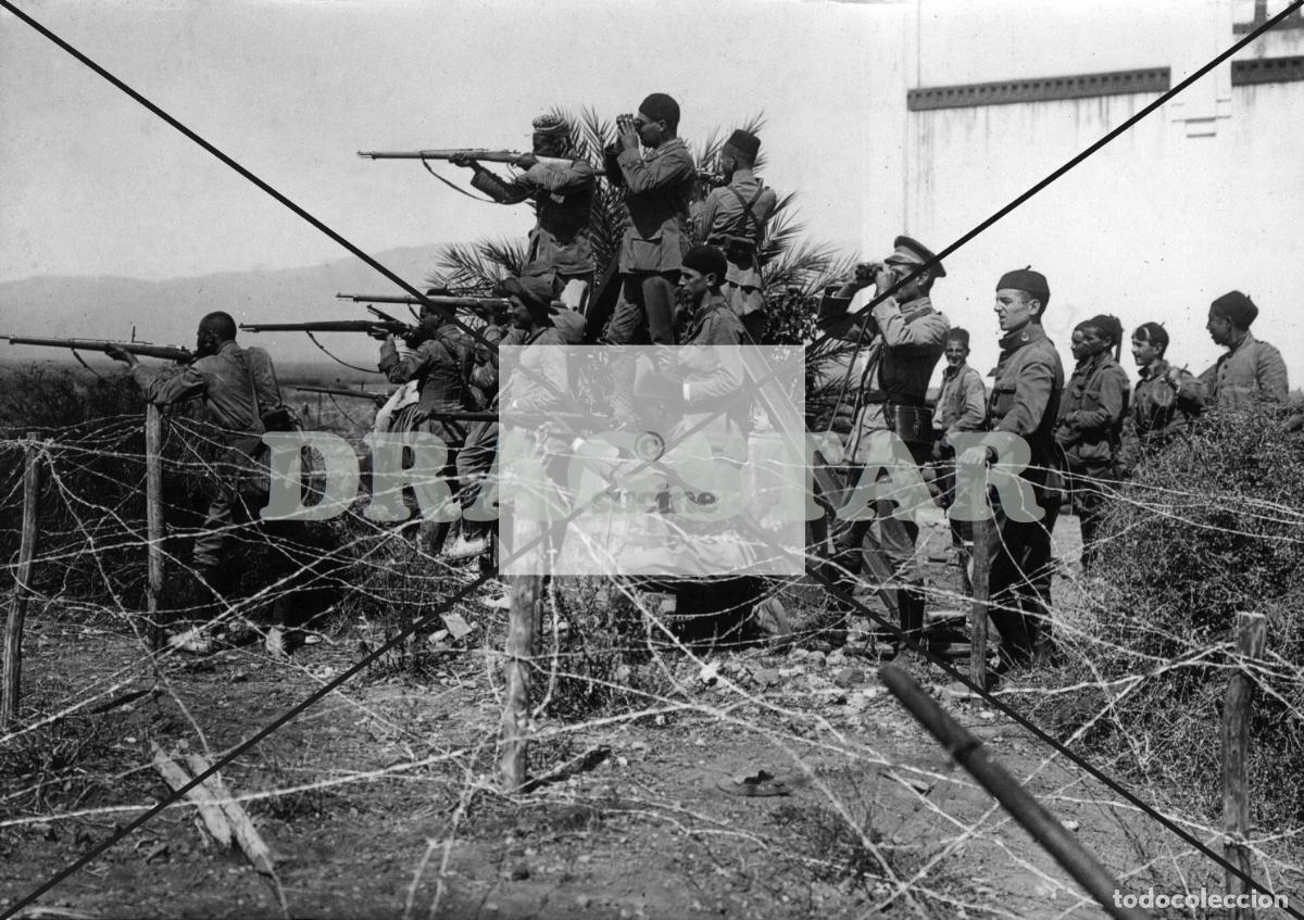 Nuevo: LA GUERRA DE ESPA&Ntilde;A EN AFRICA, OFICIAL Y SOLDADOS EN CEUTA O MELILLA TD 82