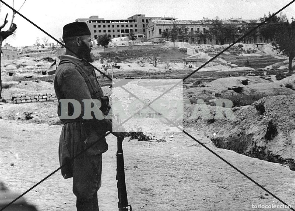 Nuevo: LA GUERRA DE ESPA&Ntilde;A EN AFRICA, SOLDADO SAHARAUI DE GUARDIA EN CEUTA O MELILLA TD 82