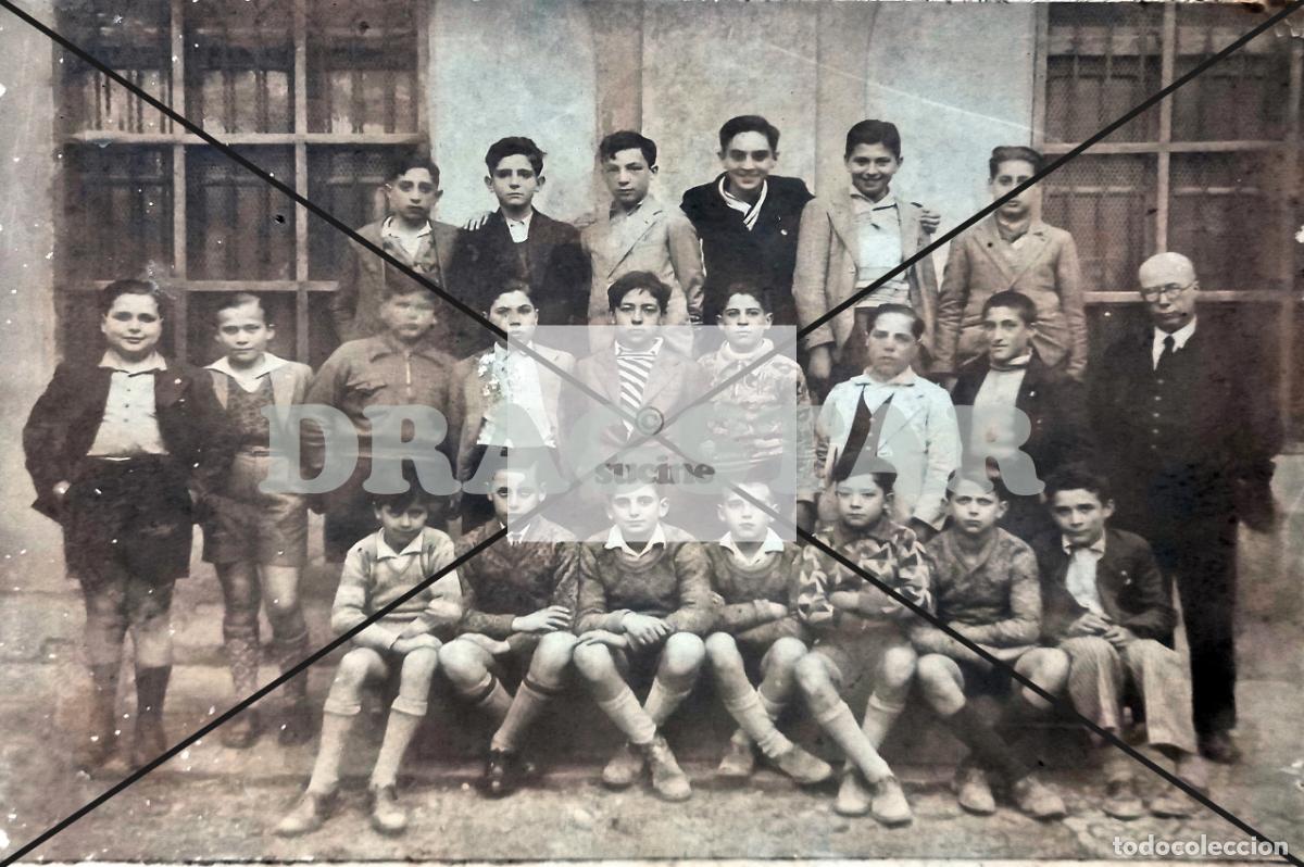 Nuevo: GENTE DE CASTELLON EN EL RECUERDO, GRUPO ESCOLAR CHESA CURSO 1932-33 TD 82