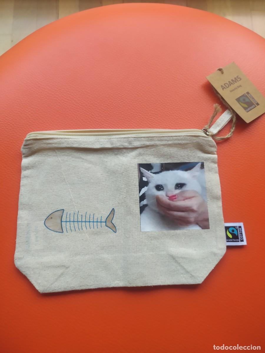 Nuevo: BOLSA PORTALAPICES O NECESER DE VIAJE. NUEVO.