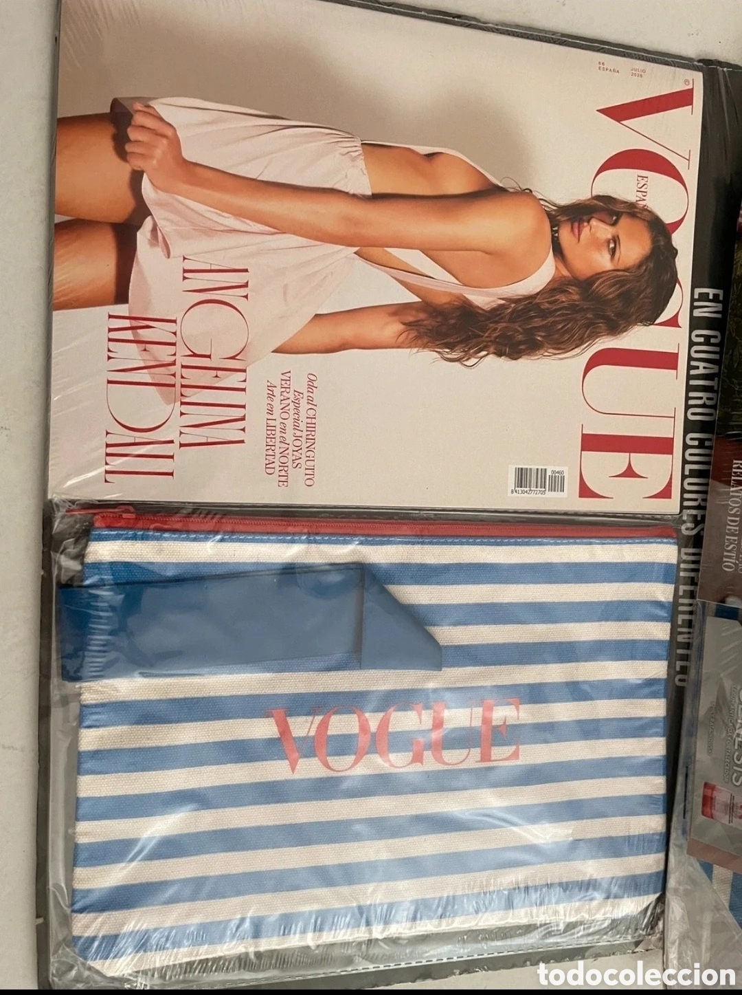 Nuevo: Neceser y revista Vogue