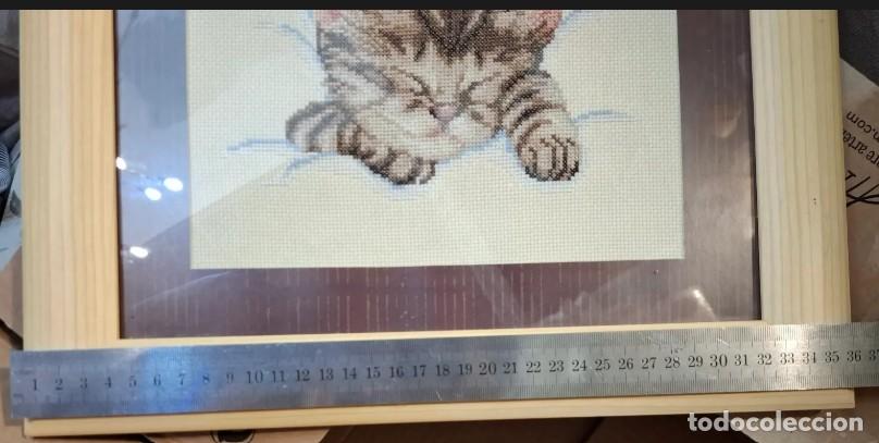 Nuevo: Cuadro Gato Dormido Tejido - Foto 5