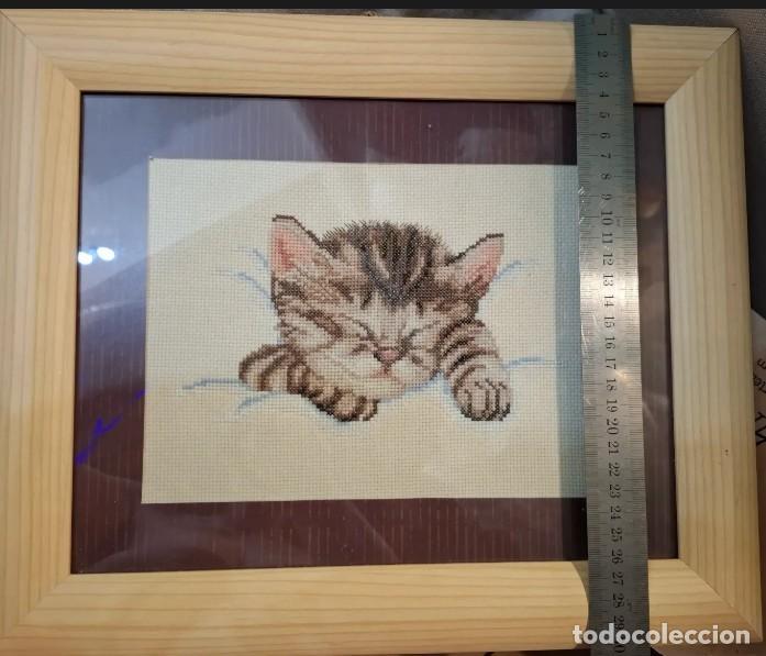 Nuevo: Cuadro Gato Dormido Tejido - Foto 6