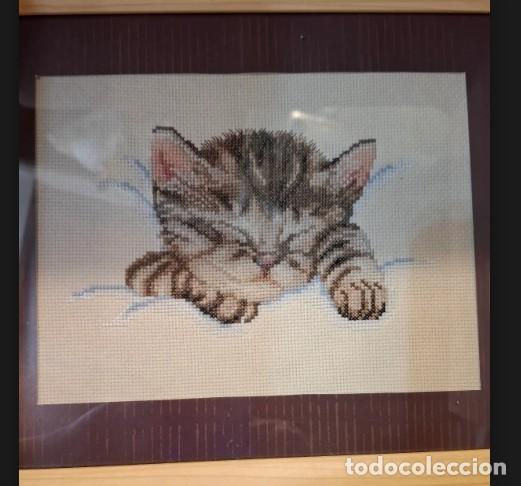 Nuevo: Cuadro Gato Dormido Tejido - Foto 7