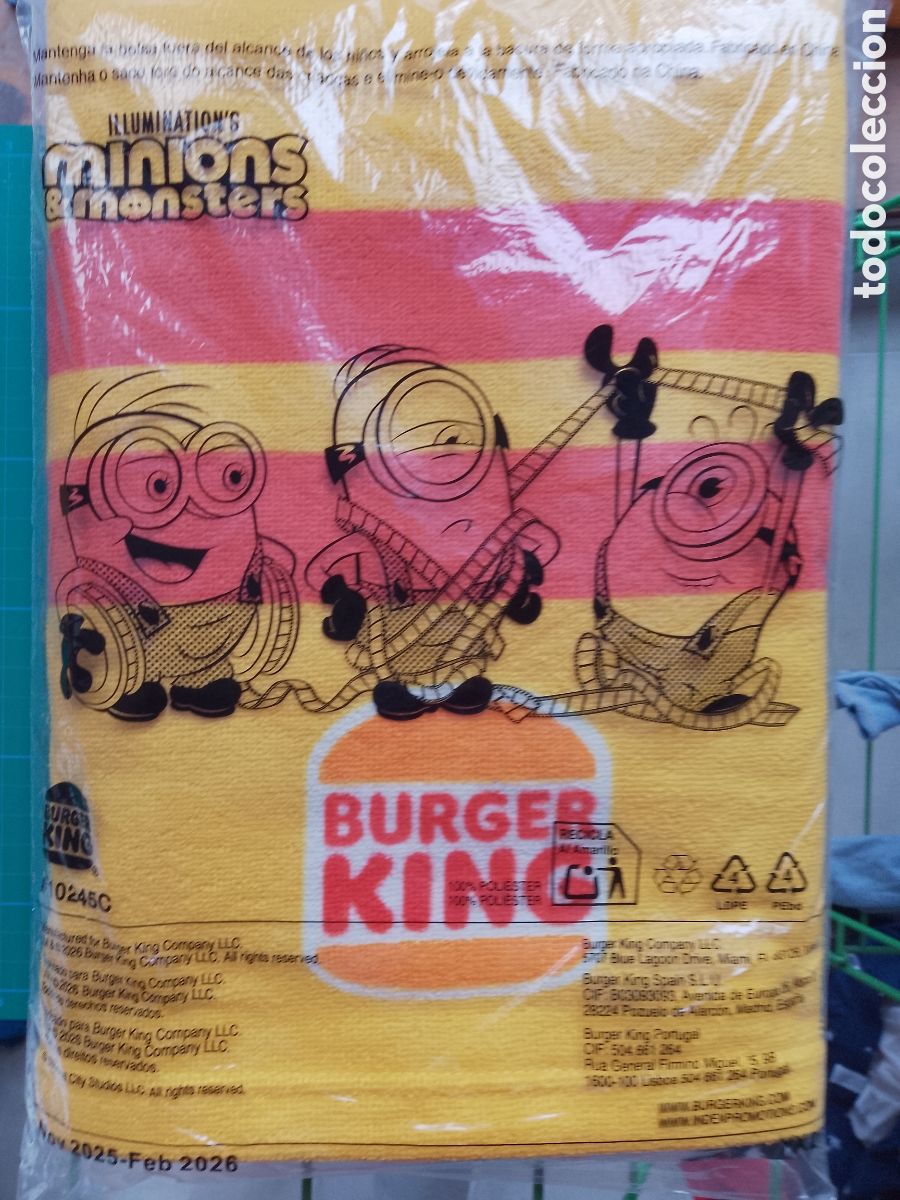 Nuevo: ILLUMINTAION&acute;S MINIONS & MONSTERS . TOALLA . TOWELL . NUEVO . EN SU BLISTER . BURGER KING