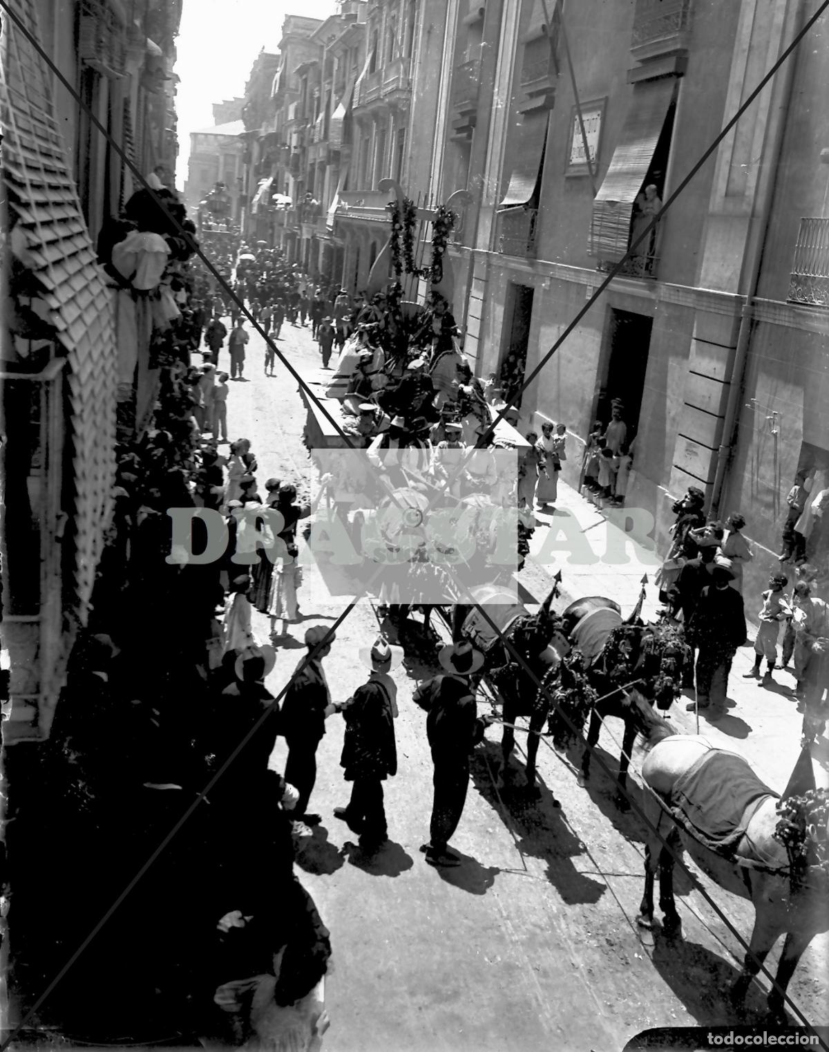 Nuevo: CASTELL&Oacute;N EN EL RECUERDO, CABALGATA POR LA CALLE MAYOR EN LAS FIESTAS DE JULIO TD 83
