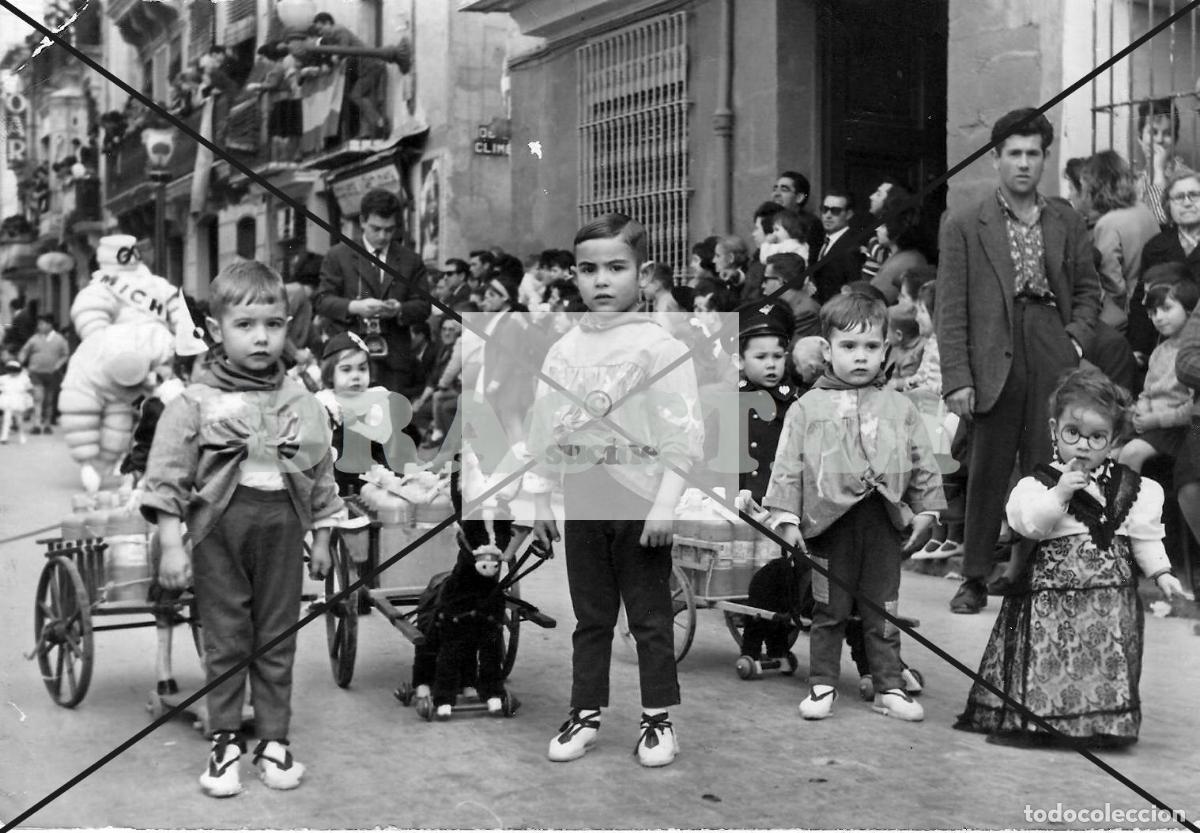 Nuevo: CASTELL&Oacute;N EN EL RECUERDO, CABALGATA DEL PREGO INFANTIL POR CALLE ENMEDIO A&Ntilde;OS 60 TD 83