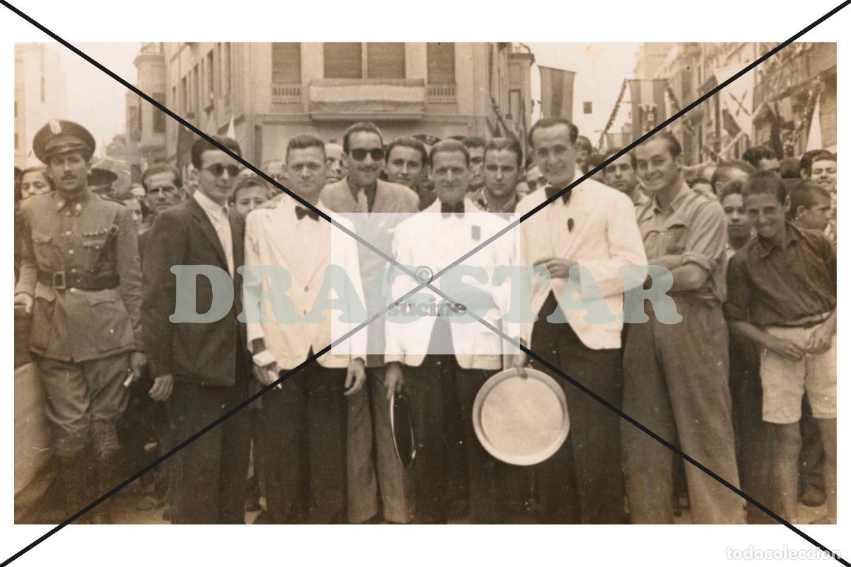 Nuevo: CASTELL&Oacute;N EN EL RECUERDO, CARRERA DE CAMAREROS FRENTE AL BAR NEGRESCO PUERTA DEL SOL A&Ntilde;OS 50TD 83