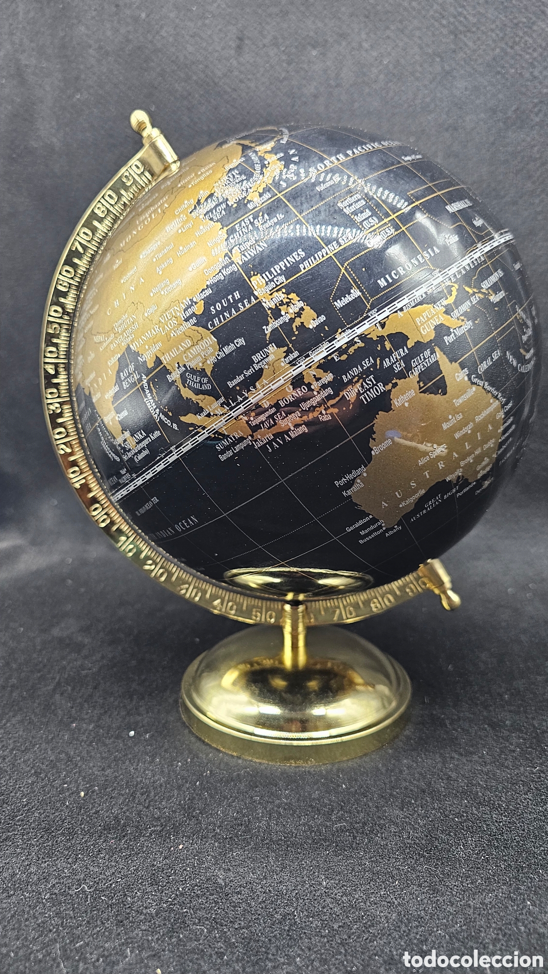 Nuevo: Elegante globo terr&aacute;queo en negro y dorado