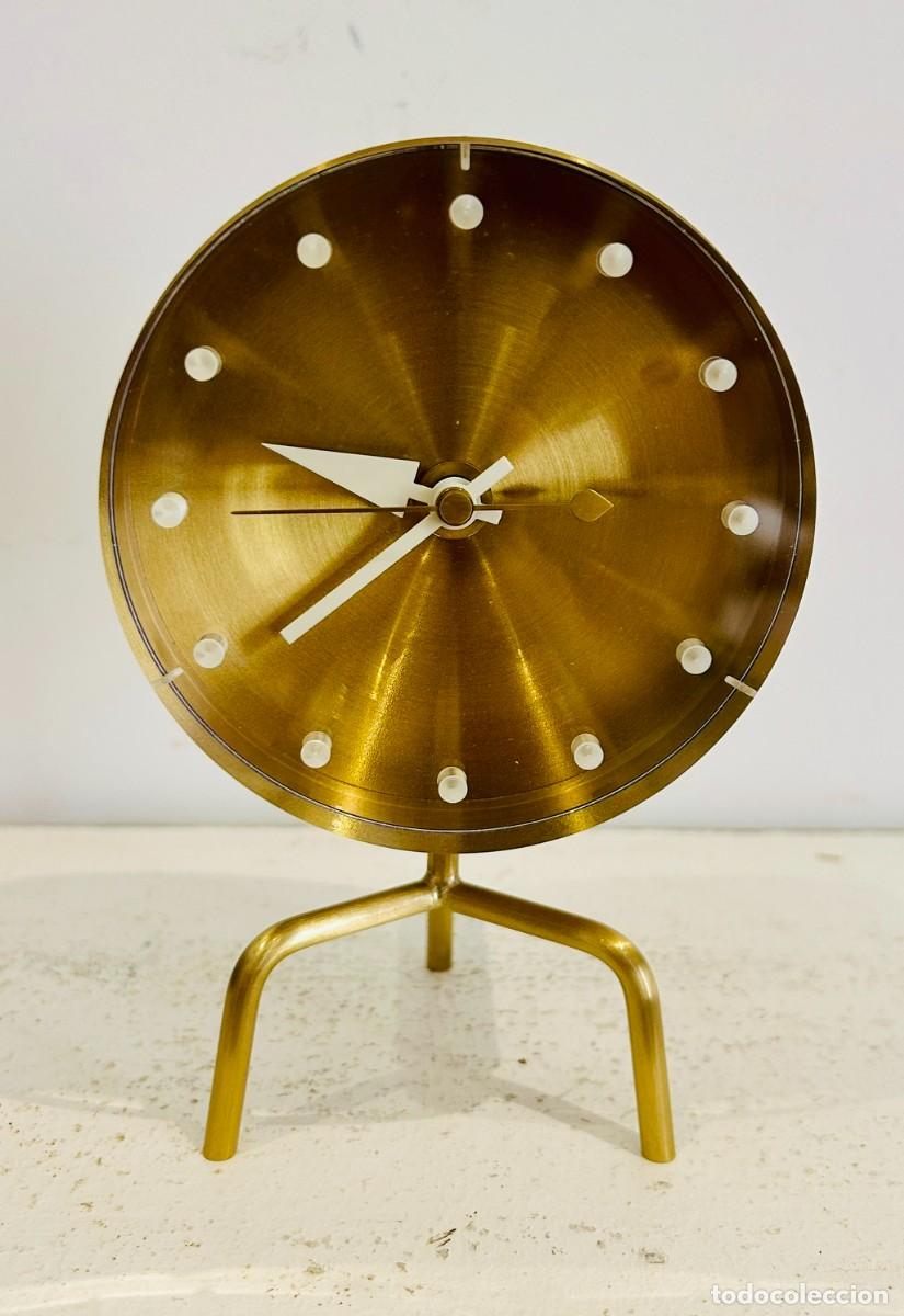 Nuevo: Reloj Vitra Desk Clock Tripod. Original. Nuevo - Foto 4