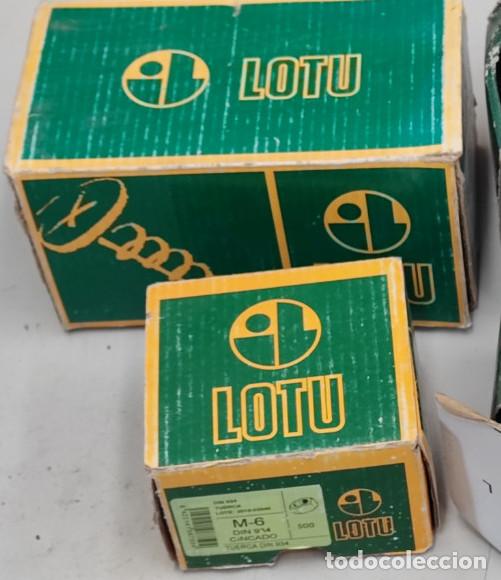 Nuevo: 2 CAJAS MARCA LOTU, 1 DE TUERCAS M6 Y OTRA DE TORNILLOS 5,0 X 50