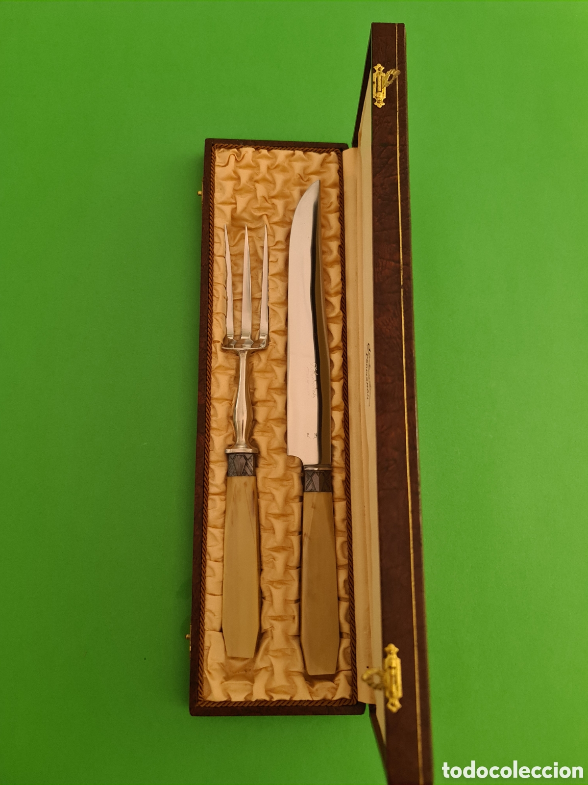 Novo: Juego de cuchillo y tenedor / Marca Androida