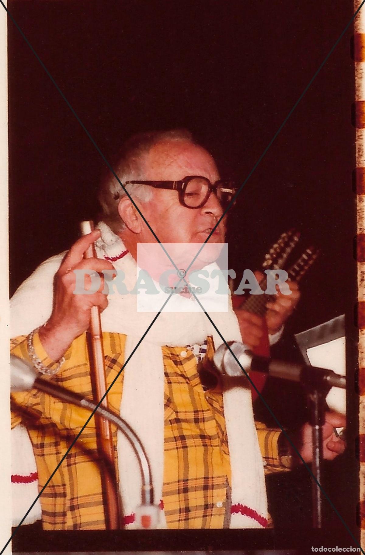 New: EL POETA DE CASTELL&Oacute;N MIGUEL PERIS EN 1982