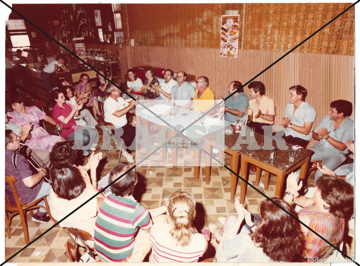 New: REUNION DE GRAUEROS CON EL POETA DE CASTELL&Oacute;N MIGUEL PERIS EN LES PLANES 1982