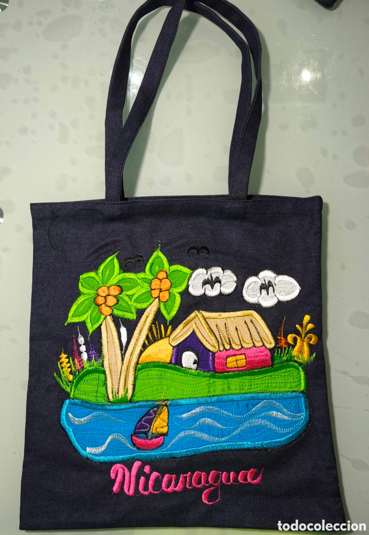 Nuevo: Nicaragua. Bolsa artesanal bordada