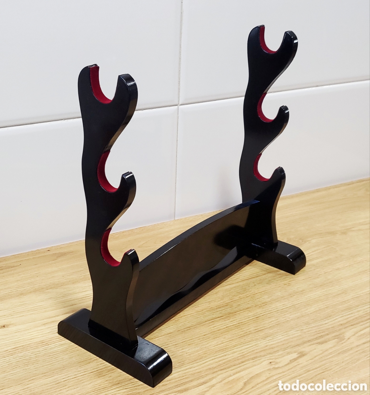 Nuevo: Soporte para tres katanas en madera a estrenar - Foto 2