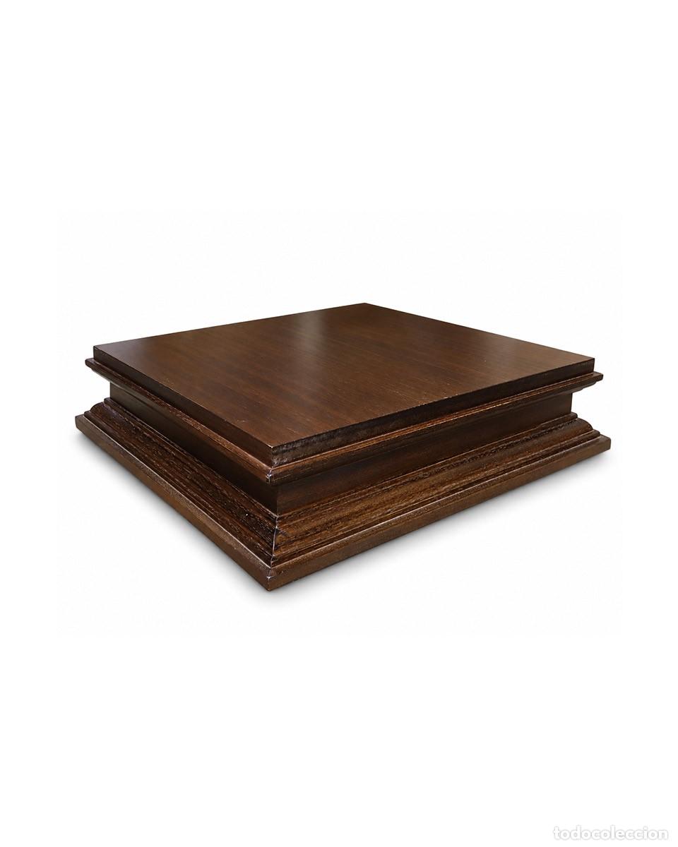 Nuevo: Peana de madera barnizada en color nogal - Foto 4