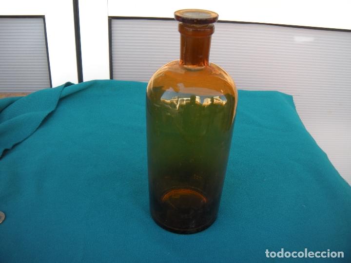 Otras botellas y bebidas antiguas de colecci&oacute;n: BOTELLA DE LABORARORIO - Foto 3