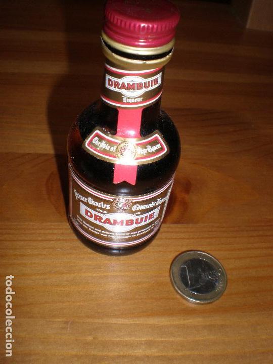 Otras botellas y bebidas antiguas de colecci&oacute;n: DRAMBUIE,MINI BOTELLA - Foto 1