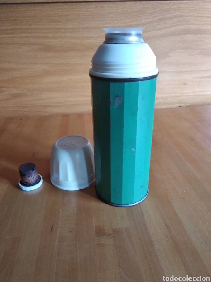 Otras botellas y bebidas antiguas de colecci&oacute;n: Termo irum - Foto 2