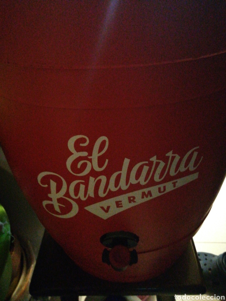 Otras botellas y bebidas antiguas de colecci&oacute;n: Barril de vermut - Foto 3