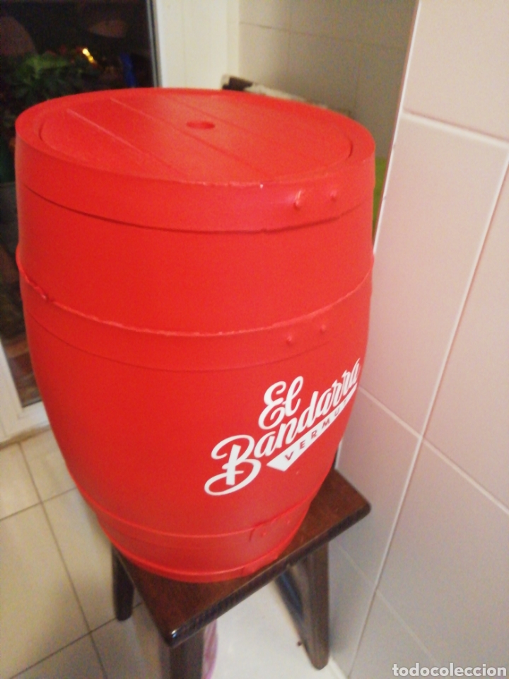 Otras botellas y bebidas antiguas de colecci&oacute;n: Barril de vermut - Foto 4