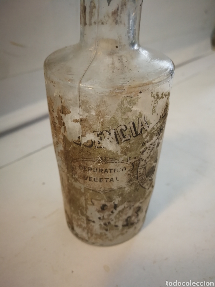 Otras botellas y bebidas antiguas de colecci&oacute;n: botella esencia bristol - Foto 3