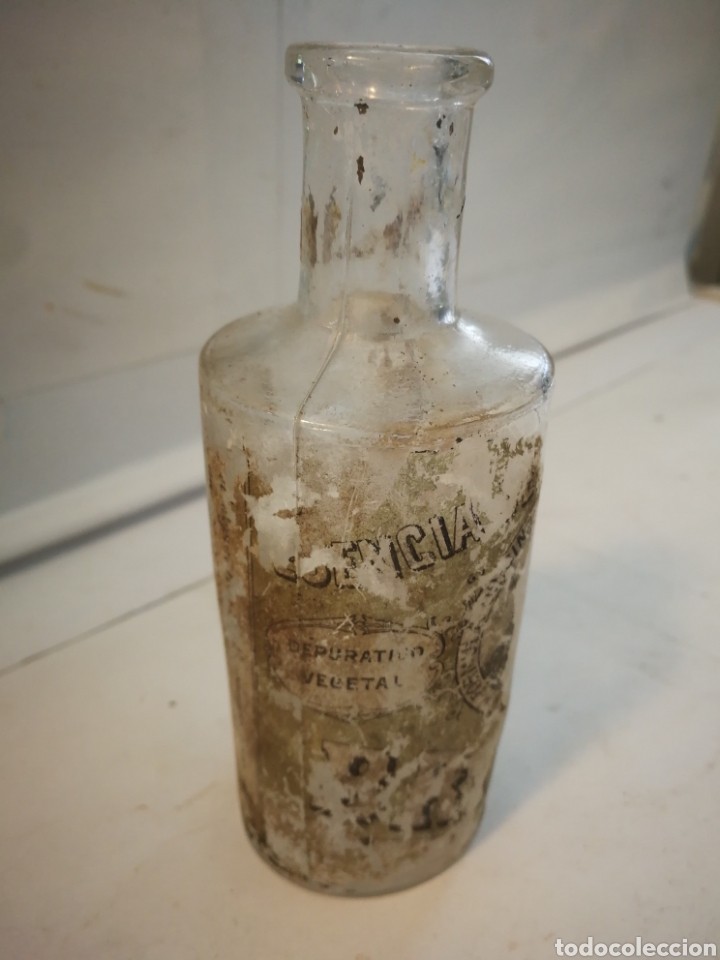 Otras botellas y bebidas antiguas de colecci&oacute;n: botella esencia bristol - Foto 1