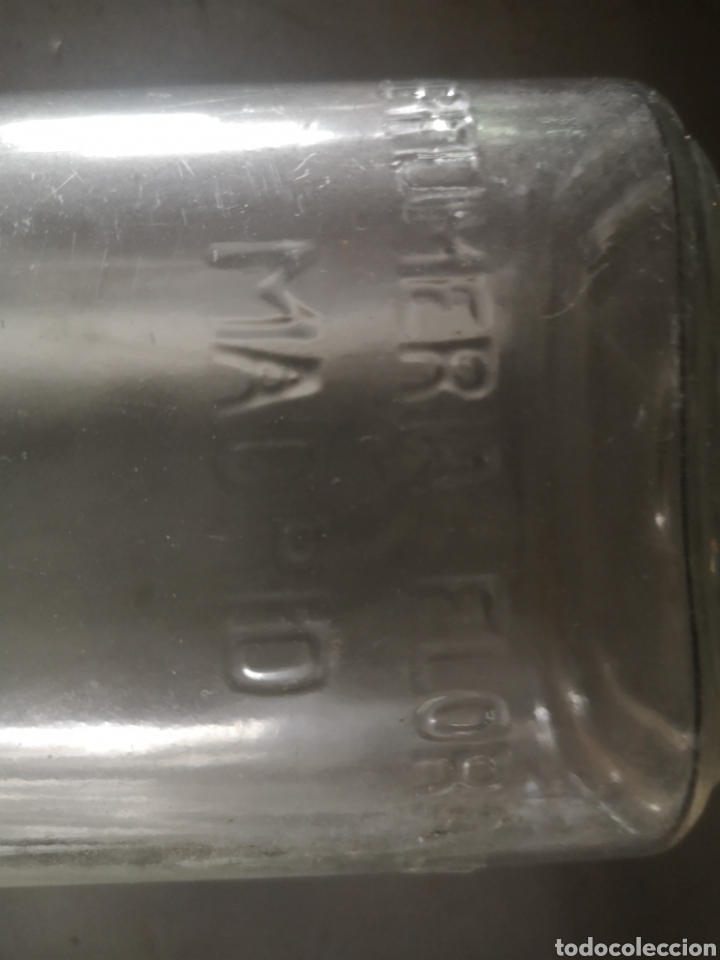 Otras botellas y bebidas antiguas de colecci&oacute;n: Varias botellas - Foto 2