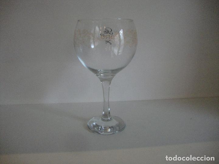 Otras botellas y bebidas antiguas de colecci&oacute;n: COPA GIN ORO - Foto 2
