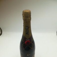 Otras Botellas y Bebidas Antiguas de colección: BOTELLA. CHAMPAGNE. MOËT & CHANDON. 1981. BRUT IMPERIAL ROSE. CERRADA. 75CL