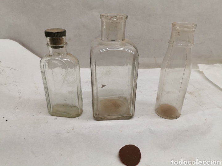 Otras botellas y bebidas antiguas de colecci&oacute;n: 3 botellas - Foto 1