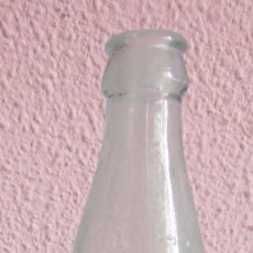 Otras Botellas y Bebidas Antiguas de colección: LA ROSA ALICANTINA BEBIDA REFRESCANTE LIMO EN MUY BUEN ESTADO. Lote 324237718