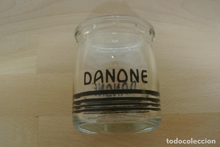 Otras botellas y bebidas antiguas de colecci&oacute;n: ANTIGUO VASO DE DANONE , ENVASE A DEVOLVER - Foto 3