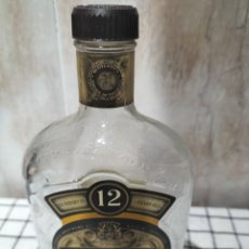 Otras Botellas y Bebidas Antiguas de colección: BOTELLA DE WHISKY CHIVAS.. Lote 357977120