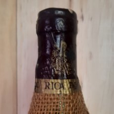 Otras Botellas y Bebidas Antiguas de colección: COLECCIONISRAS; SIGLO COSECHA 1984. Lote 376968524