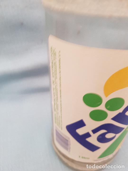 Otras botellas y bebidas antiguas de colecci&oacute;n: FANTA - Foto 2