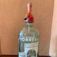 Otras Botellas y Bebidas Antiguas de colección: ANTIGUO SIFON... CARBONICAS TORRES. PIERA. CAPUCHON METALICO. Lote 388800794