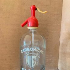 Otras Botellas y Bebidas Antiguas de colección: ANTIGUO SIFON... CARBONICAS OLOT. LA GARROTXA . CAPUCHON DE PLASTICO. Lote 388802189
