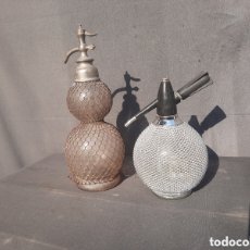 Otras Botellas y Bebidas Antiguas de colección: 2 SIFONES ANTIGUOS DE COTA DE MALLA