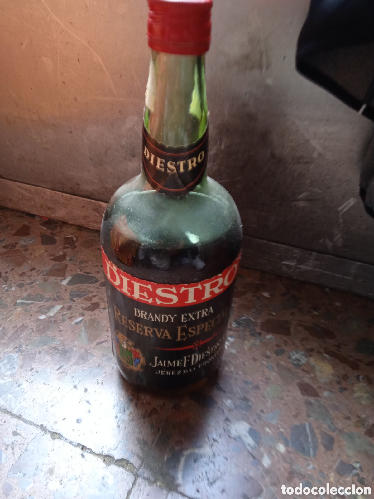 Otras botellas y bebidas antiguas de colecci&oacute;n: Botella de brandy - Foto 1