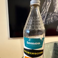 Otras Botellas y Bebidas Antiguas de colección: RARÍSIMA BOTELLA DE LEMON ROBINSONS. ZUMO CONCETRADO DE LIMON. IMPORTADA DE INGLATERRA