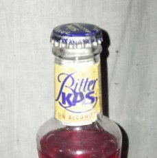 Otras Botellas y Bebidas Antiguas de colección: BOTELLA BITTER KAS LLENA. CORONA