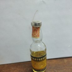 Otras Botellas y Bebidas Antiguas de colección: BOTELLÍN DE CHARTREUSE TARRAGONA